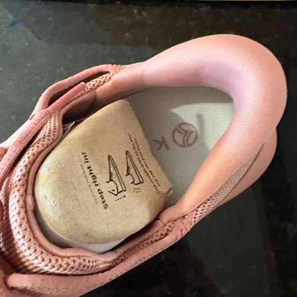 NIB - Kizik Madrid Eco-Knit slip-on shoes - SZ 8.5 - Picture 6 of 17